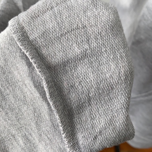 🐻MAMA BEAR Lightweight hoodie shirt for fall - Picture 3 of 6